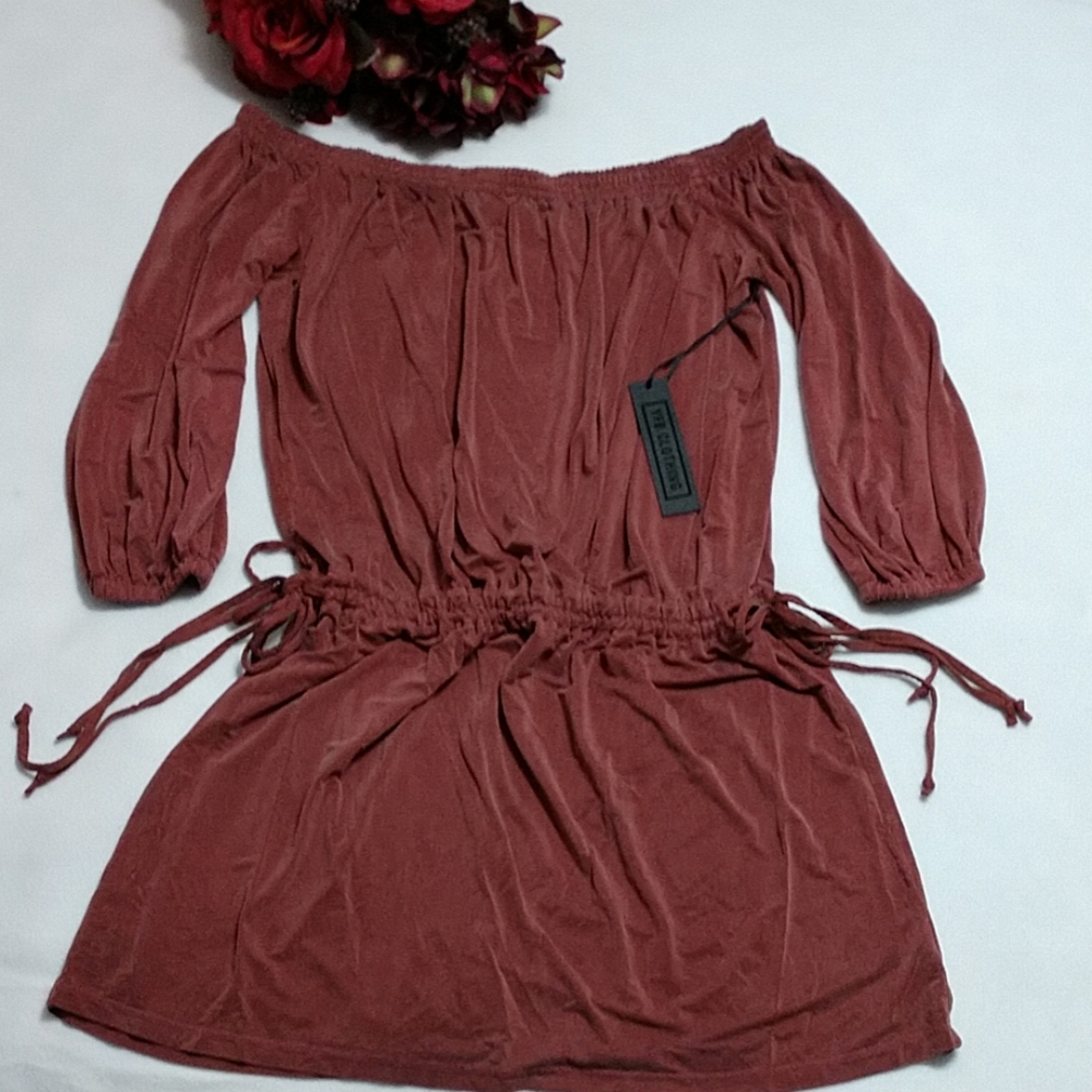 NEW YFB Dress Stretch Pullover Off Shoulder Young Fabulous Broke Aletta  Mini Md